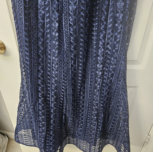 Mac Duggal 20271 - Midnight Embroidered Long Sleeve Evening Dress SZ 12 NWT - Picture 11 of 13